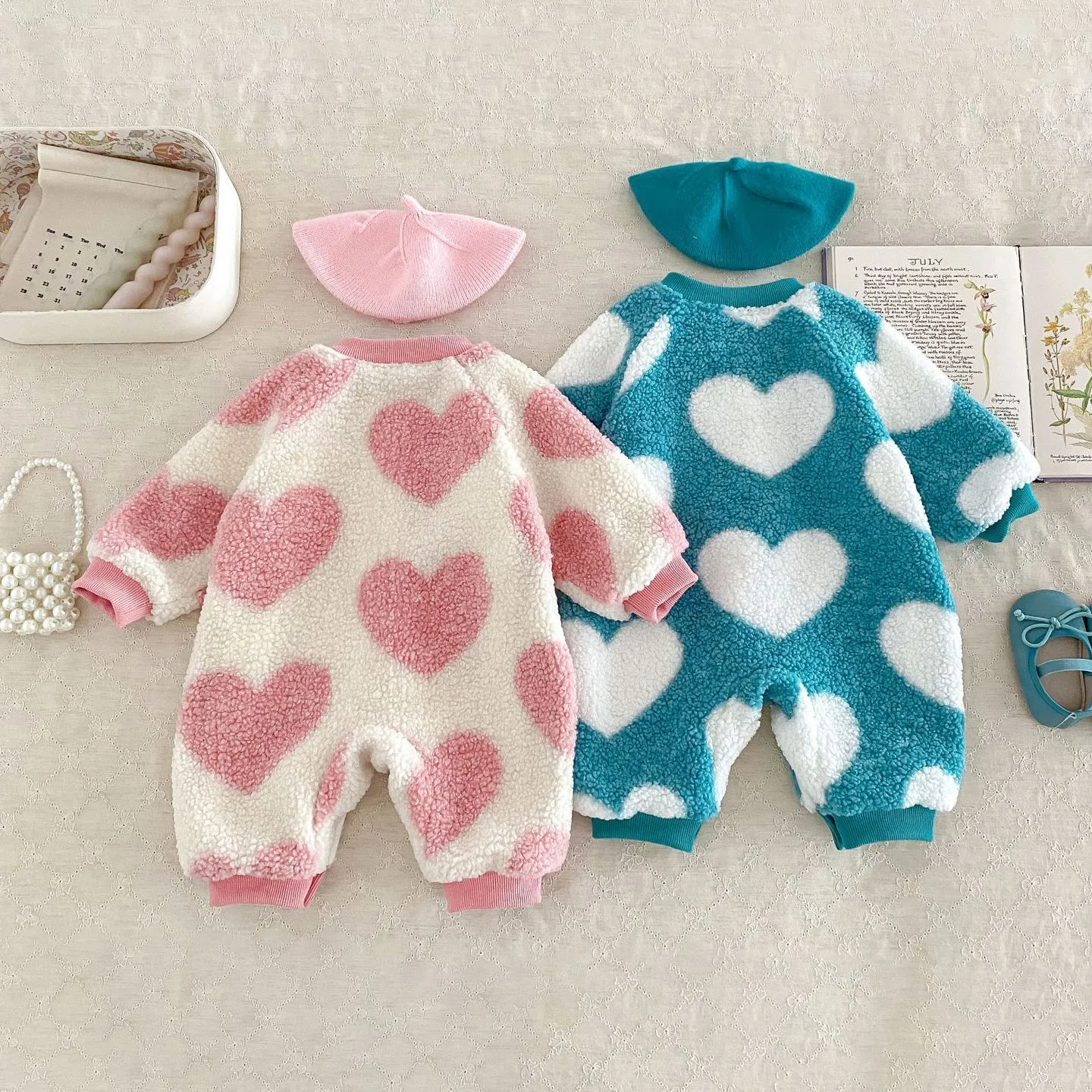 Baby Kid Girls Color-blocking Love heart Jumpsuits Wholesale 231019127