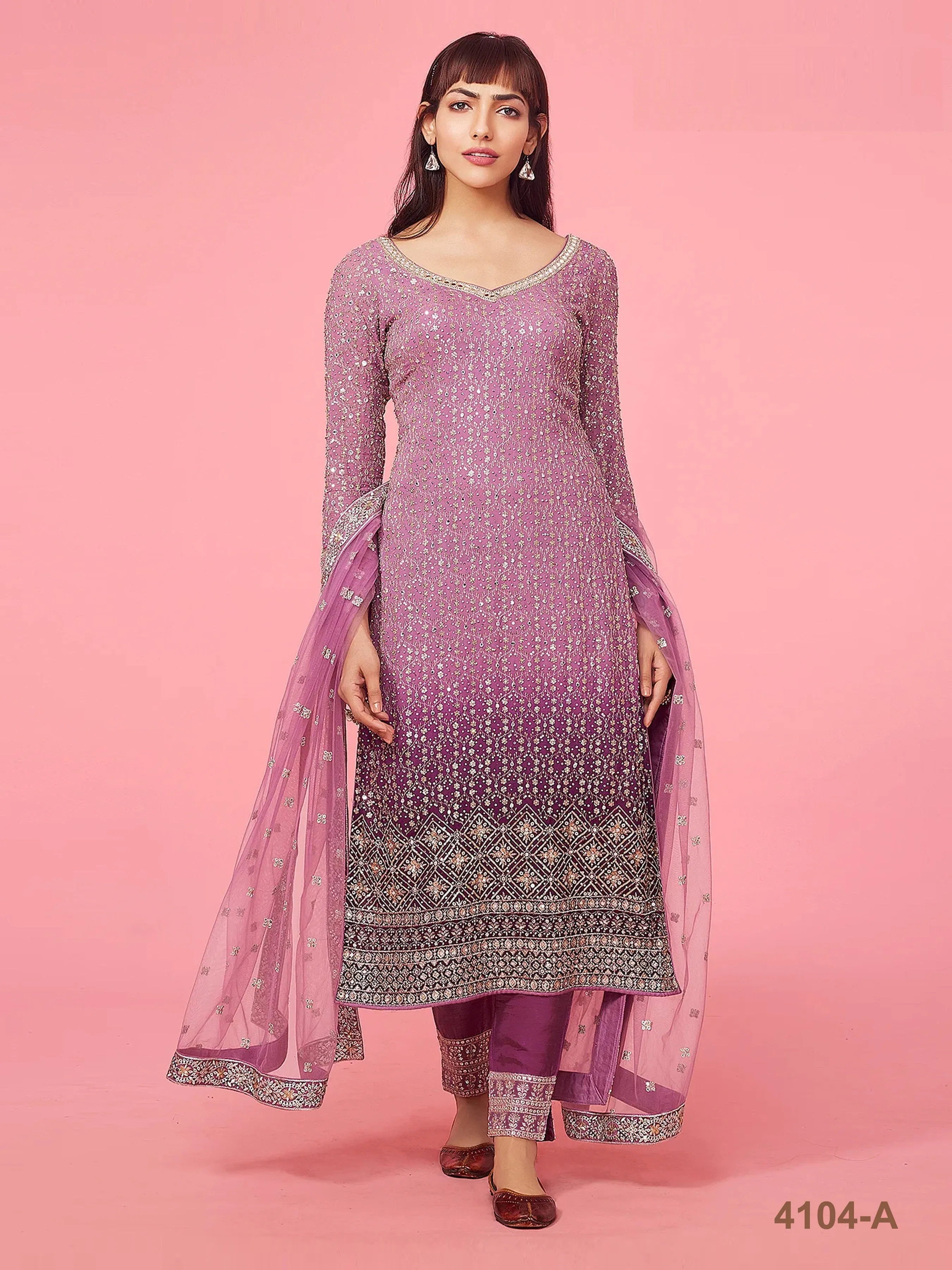 Pakistani Salwar Kameez: Your Style, Your Way | Exclusive Discounts Inside