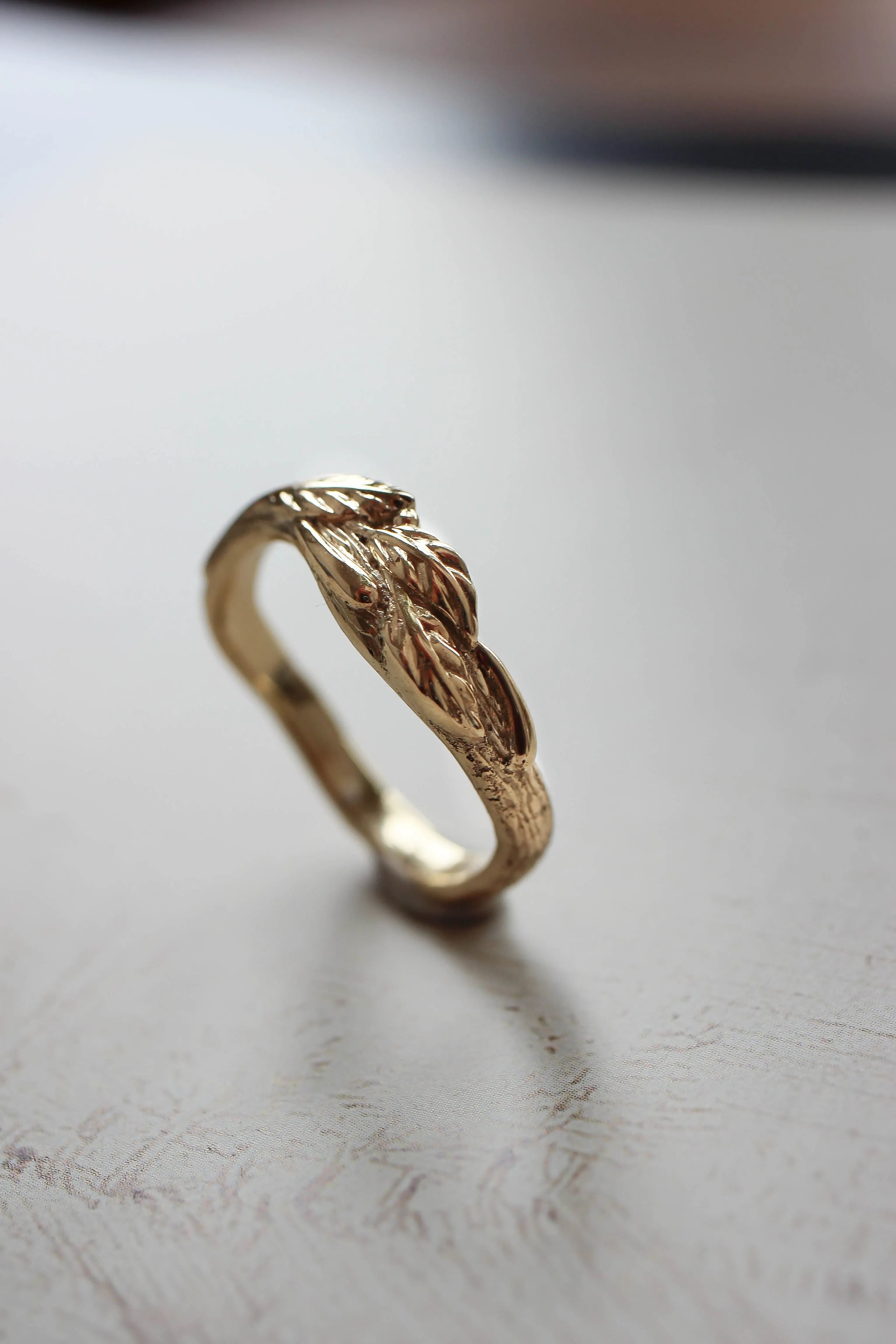 Tree branch wedding band for man, unisex gold ring