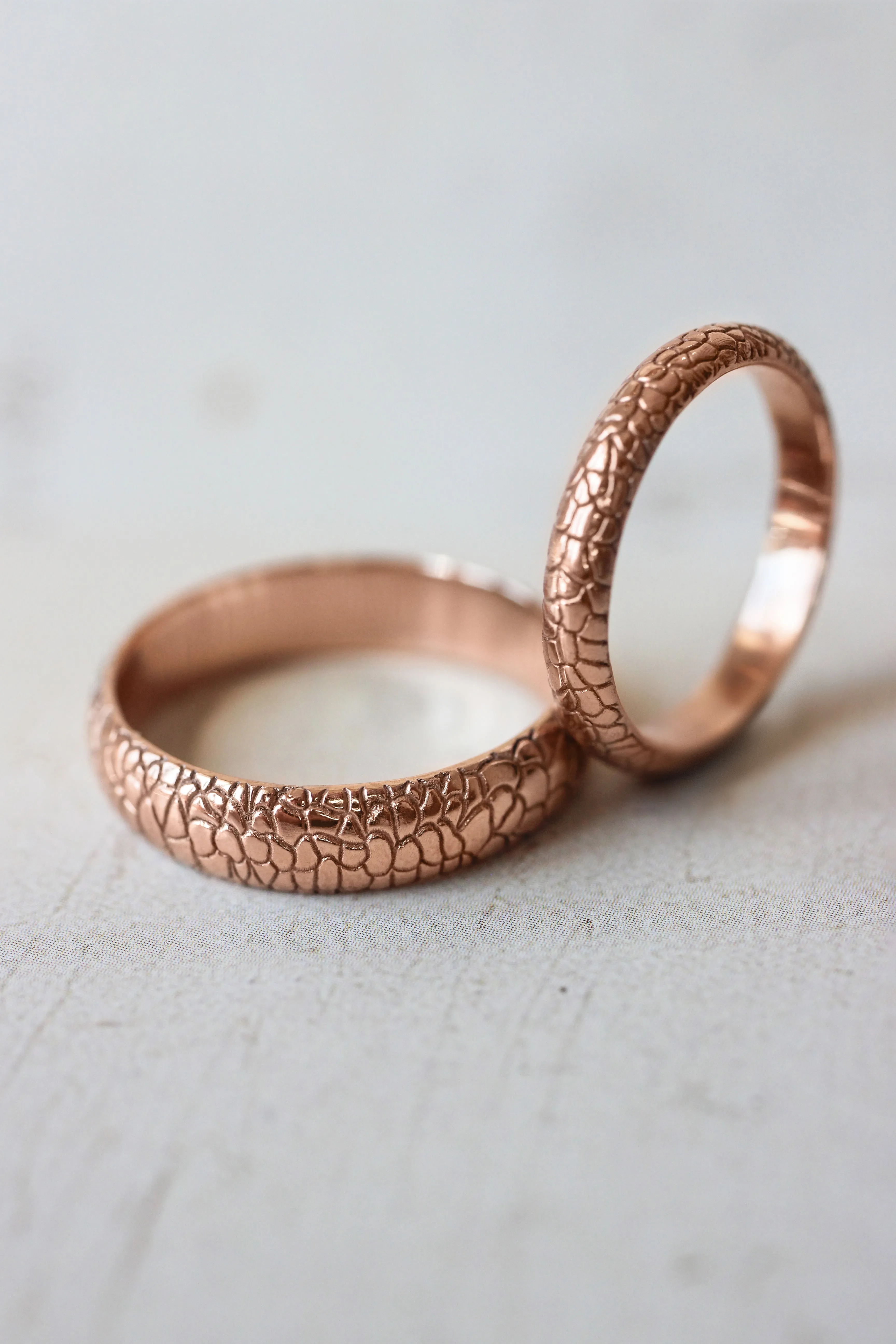 Wedding bands set for couple, reptile skin textured rings